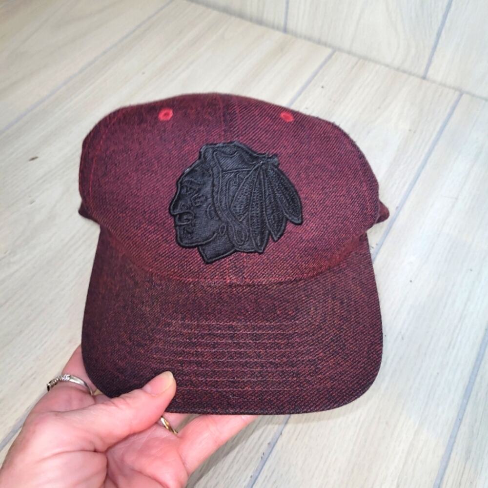 Chicago Blackhawks Ball Cap NHL Old Time Hockey Burgandy Small-Medium Hat